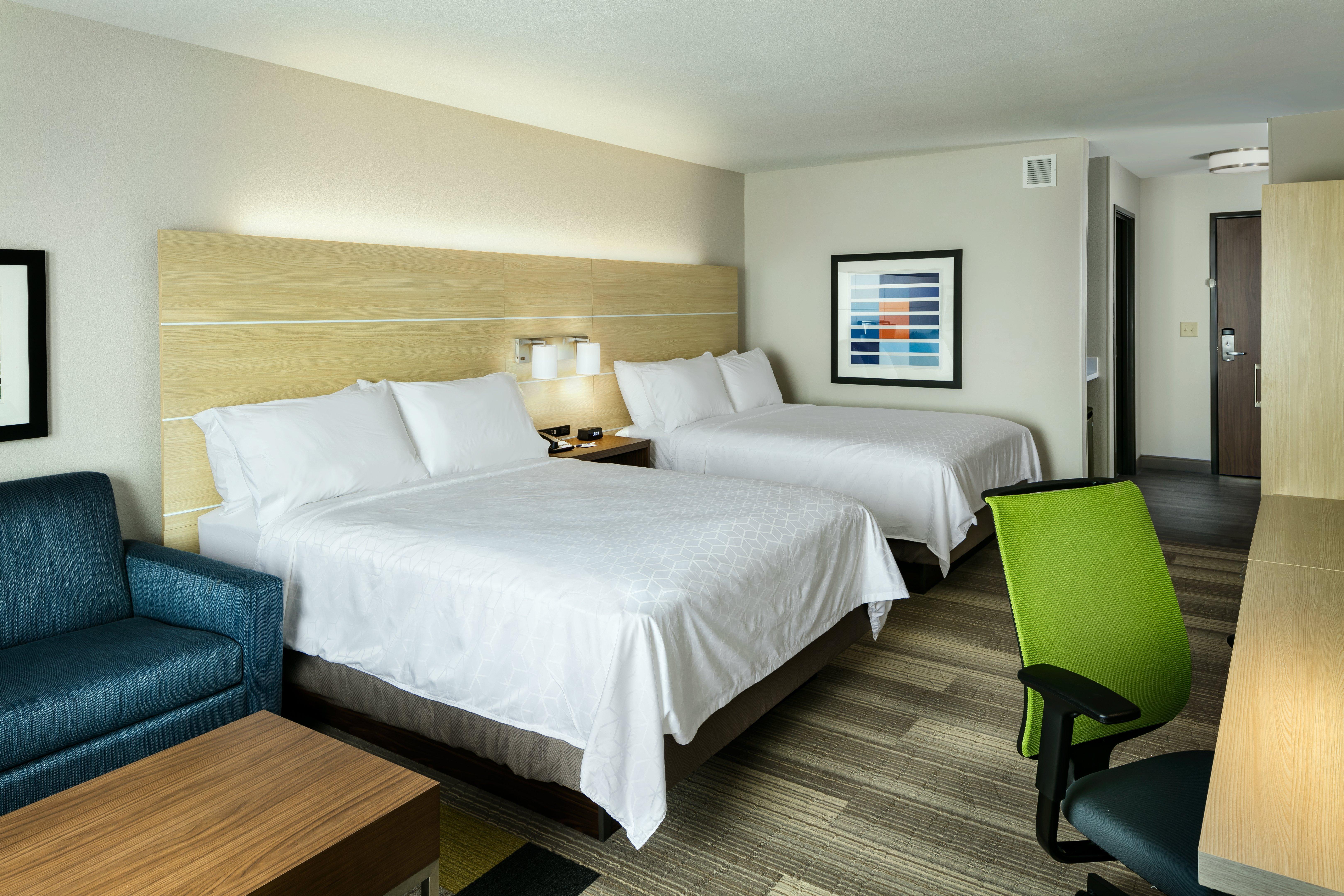 Holiday Inn Express & Suites - Medford By Ihg Экстерьер фото